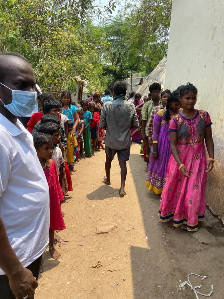 COVID feeding outreach — community distribution