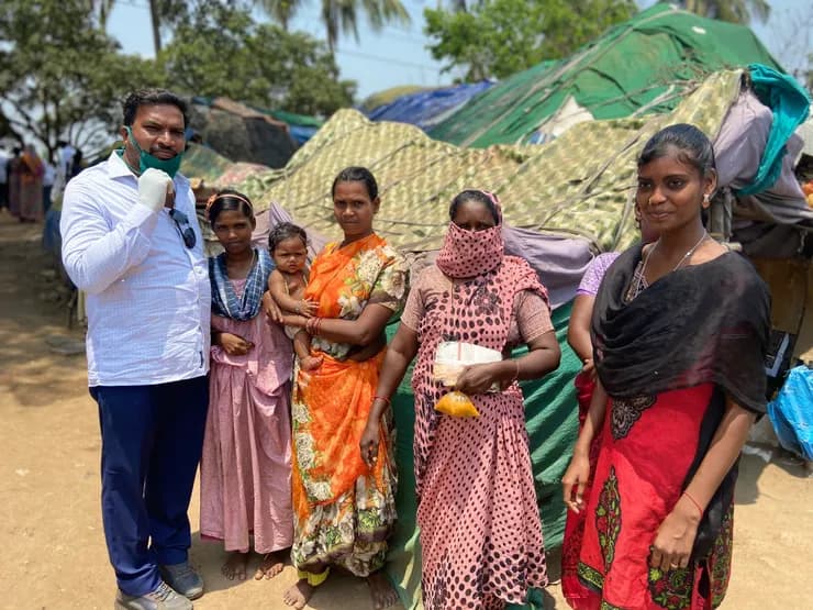COVID feeding — families receiving care