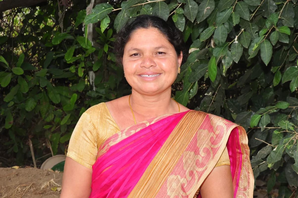 Santhosamma Erra